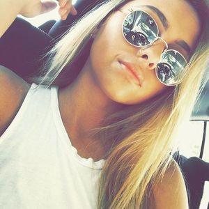 Meet your Posher, Katelynn